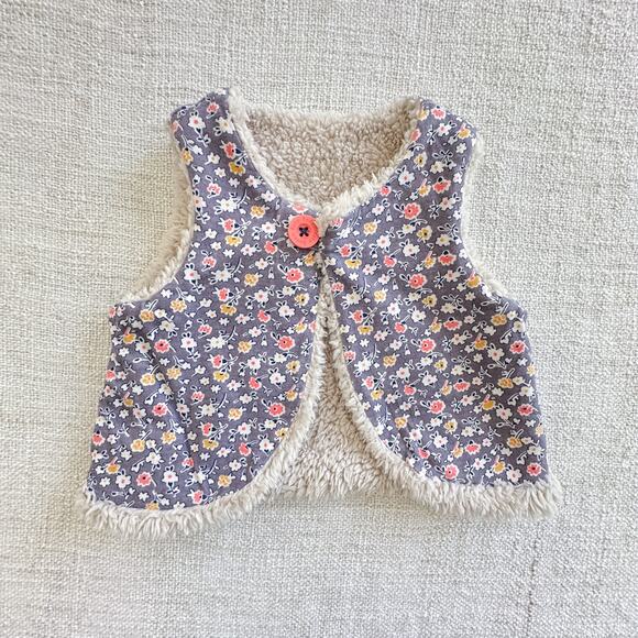 Baby Boden Reversible Floral/Fleece Vest EUC Size 12-18mo - Picture 1 of 4